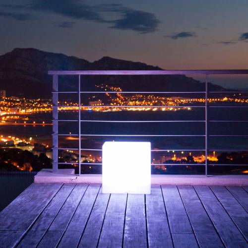 Cube Lumineux Blanc sur Secteur - 40 x 40 x 40 cm