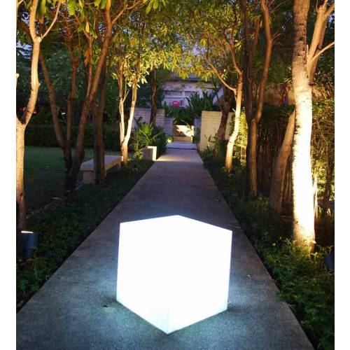 Cube Lumineux Blanc sur Secteur - 40 x 40 x 40 cm